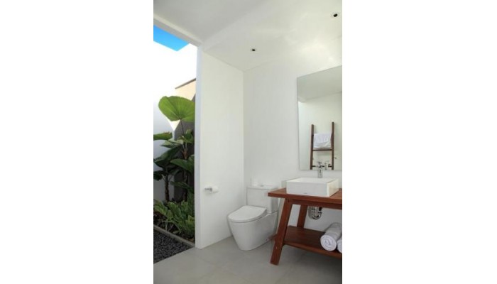 Abia Villa Legian poza 6