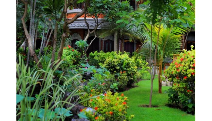 Adi Dharma Hotel poza 4