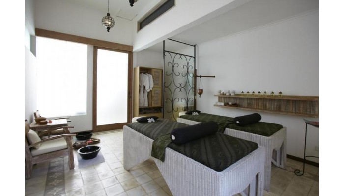 Hotel Artemis Villa poza 5