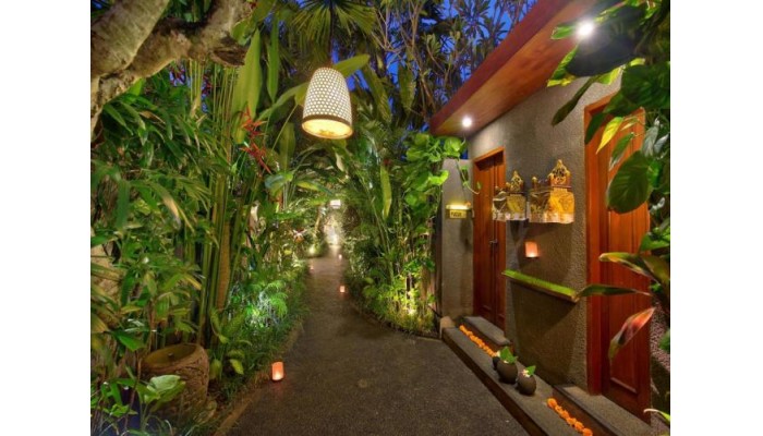 Hotel Legian Kriyamaha Villa poza 10