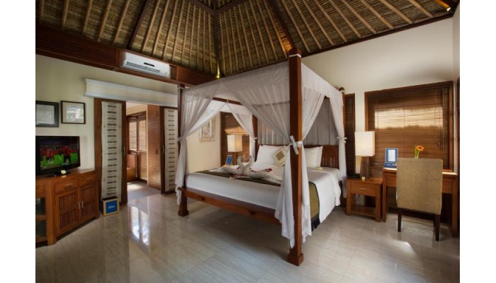 Hotel Bali Baliku Beach Front Luxury Private Pool Villas poza 14