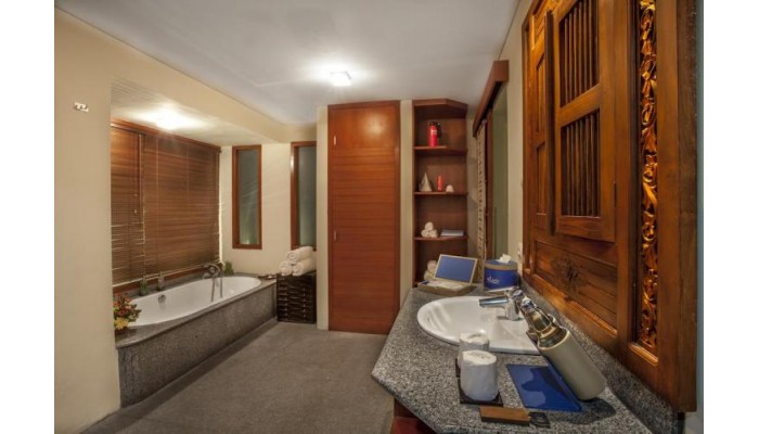 Hotel Bali Baliku Beach Front Luxury Private Pool Villas poza 11