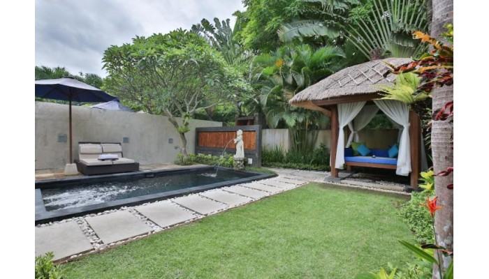 Hotel Bali Baliku Beach Front Luxury Private Pool Villas poza 10